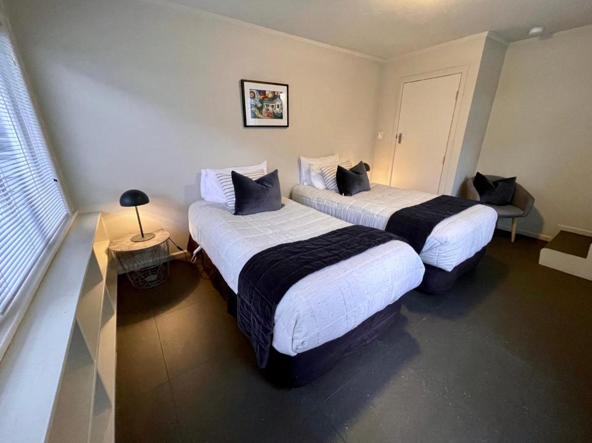 Villa Queenstown Bagian luar foto