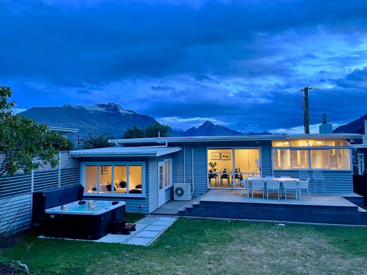 Villa Queenstown Bagian luar foto